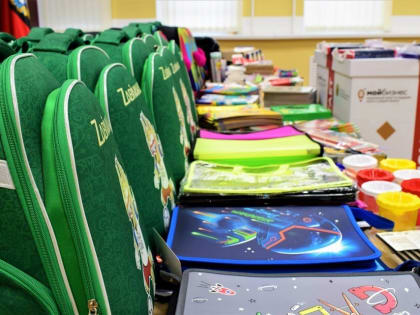 Курские предприниматели помогли собрать детей к школе