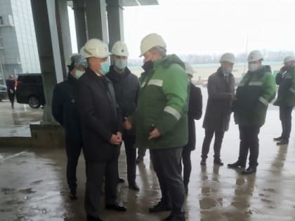 Губернатор Курской области посетил завод масличных культур
