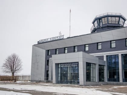 Роман Старовойт проверил, как идёт ремонт аэропорта в Курске