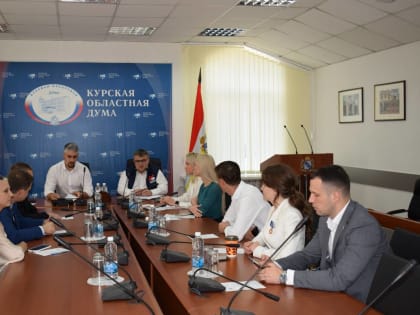 Единоросс Александр Глазатов возглавил Совет молодых депутатов Курской области