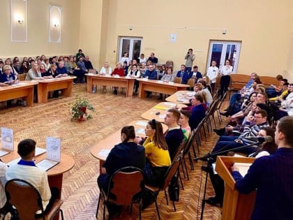 В Курске прошёл круглый стол «Реновация курской кухни на пути к 1000-летию»