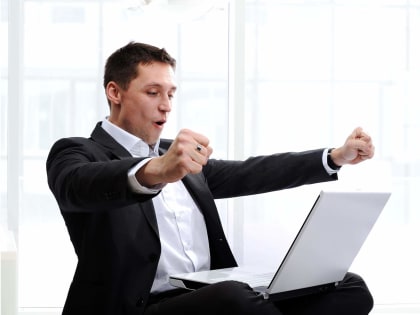 Глава ФНС: АУСН поможет самозанятым перейти в классический малый бизнес