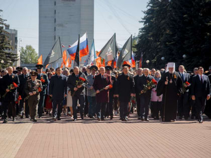Единороссы встречают День Победы