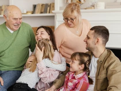 В Соцфонде сообщили, в каких числах мая железногорцы получат пособия и пенсии