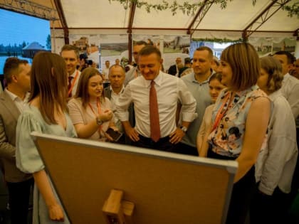 Курский губернатор опроверг информацию о своём переводе в Москву