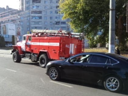 В Курске утром загорелась квартира на улице Сумской