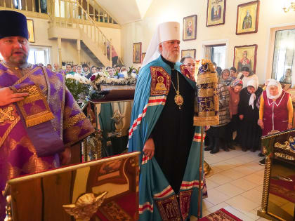 Архиерейское служение в праздник Крестовоздвижения