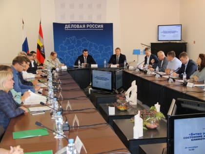 Единороссы приняли участие в круглом столе, за которым обсудили состояние инвестиционного климата региона