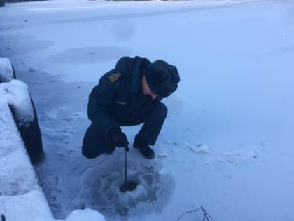 Курские спасатели контролируют обстановку на водоемах и напоминают правила безопасности