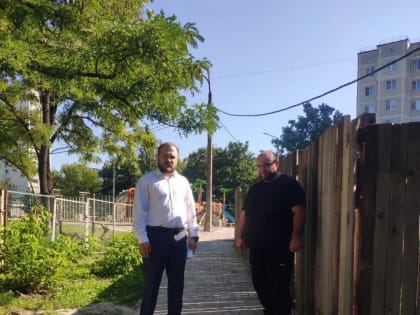 Роман Шевелев в рамках народной программы партии «Единая Россия» поддержал жителей Сеймского округа