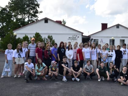 Курск бесплатно посетят школьники