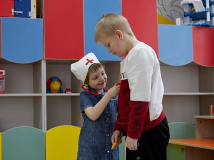 Сегодня председатель комитета социальной защиты города Сергей Брежнев посетил областной социально-реабилитационный центр для несовершеннолетних.