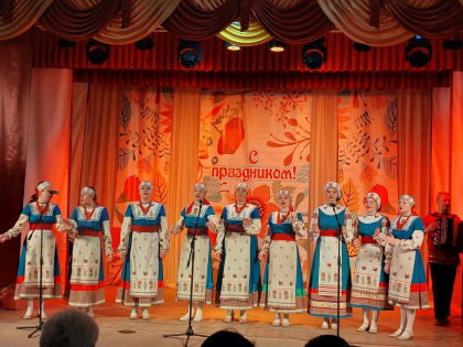 Образцовый ансамбль русской песни «Сударушка» дал большой концерт в Курске