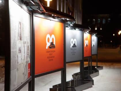 На улице Кати Зеленко появились портреты героев-освободителей Курска