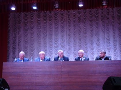 Основу экономики района определяет аграрный сектор