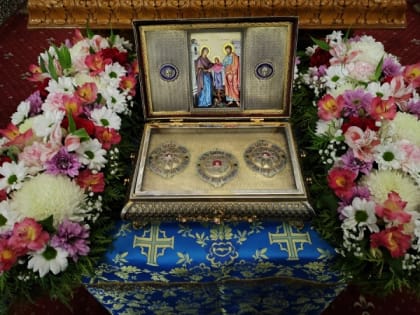 В Курск доставлен ковчег с частицей Пояса Пресвятой Богородицы