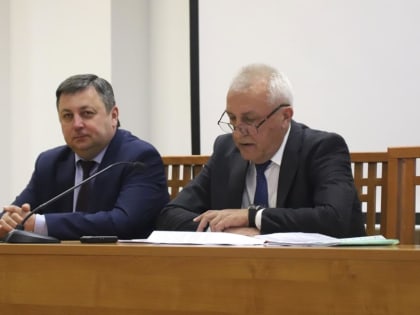 На заседании городской Думы рассмотрели вопрос о досрочном прекращении полномочий главы Железногорска