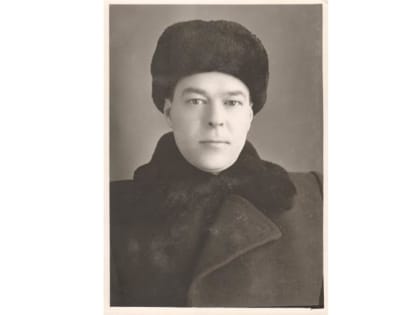 Увлекался историей страны и очень любил журналистику