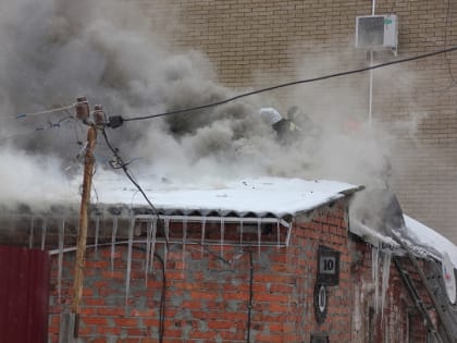 В Курске на улице Челюскинцев сгорел объект культурного наследия