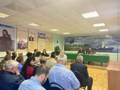 Преподавателей наградили на специальном совещании