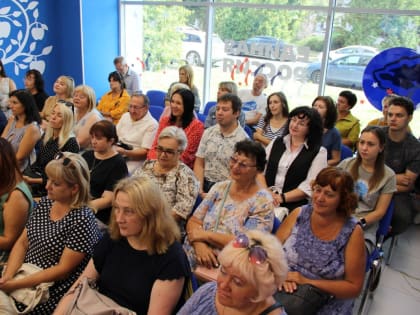 Единороссы представили свою работу в Дмитриевском районе Курской области