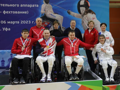 Куряне взяли серебро и бронзу чемпионата России по фехтованию в Уфе
