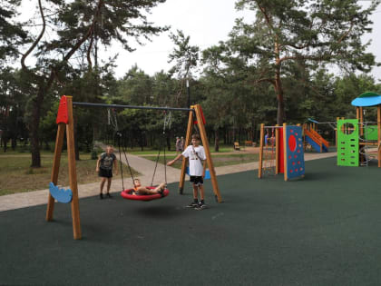 Мэр Курска Игорь Куцак осмотрел сквер «Спортивный» после благоустройства