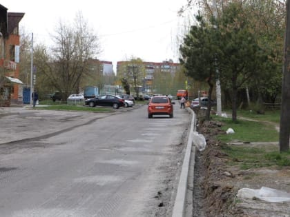 В Курске по нацпроекту БКД снимают верхний слой асфальта на проспекте Победы