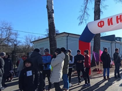 В Курске стартовал легкоатлетический забег, посвящённый годовщине воссоединения Крыма с Россией