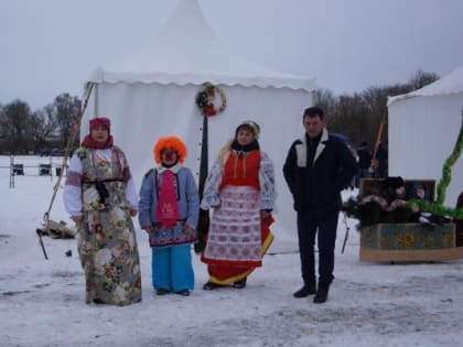 В Курске в Этнографическом комплексе «Парк мельниц» проходит празднование Старого Нового года