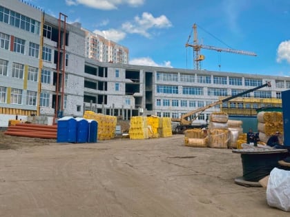 Строящаяся школа на проспекте Клыкова в Курске готова более чем на 40 процентов