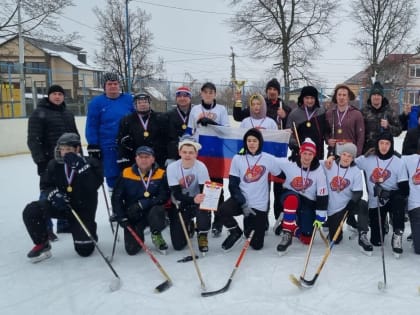 В ЖД округе города Курска прошёл хоккейный турнир в честь Дня защитника Отечества