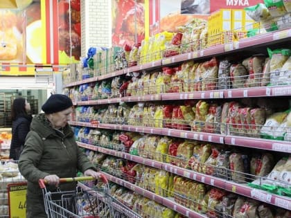 В Курской области подешевели 12 социально значимых продуктов