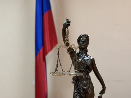 Требования  истца к ответчику об исключении из совместно нажитого имущества автомобиля удовлетворены