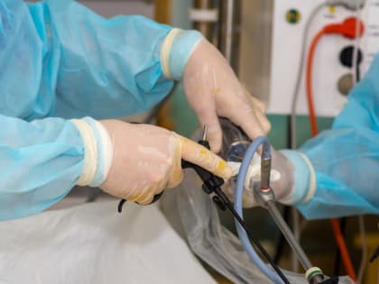 Курские хирурги провели первую имплантацию катетеров для домашней очистки крови