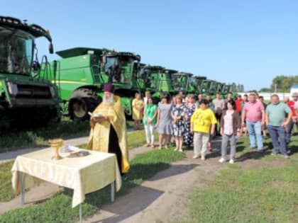 Молебен перед началом уборки урожая