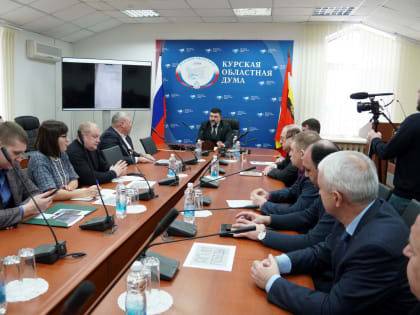 Под председательством Геннадия Баева состоялся "круглый стол" о судьбах Поныровского геоглифа