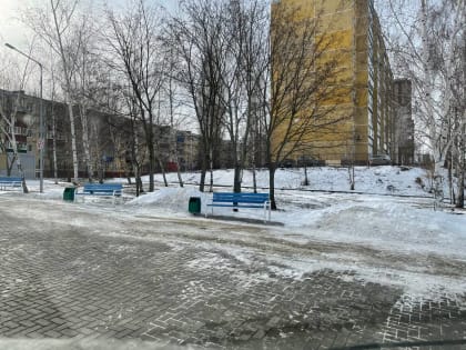 Коммунальщики продолжают мониторинг дворовых территорий.