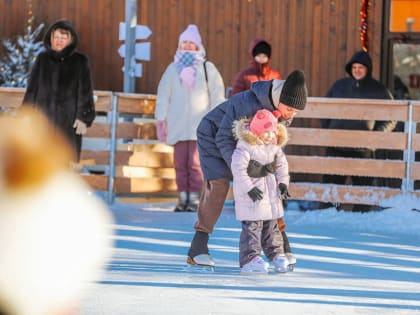 Губернский каток в Курске посетили более 4000 человек