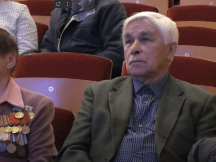 Помним! День полного снятия блокады отметили в Курчатове