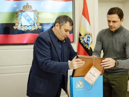 Орловский губернатор приехал в Курскую область с гуманитарной миссией