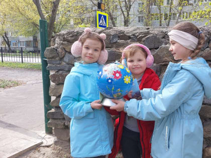 …Из тысячи планет Земли прекрасней нет!