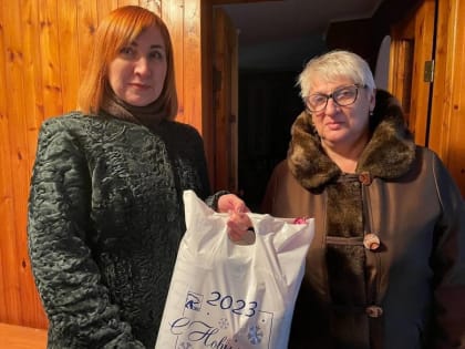 Елена Беседина приняла участие во Всероссийской акции, организованной партией «С новым годом, ветеран!»