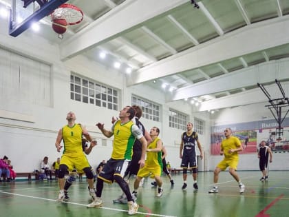 На Михайловском ГОКе определился чемпион рабочей спартакиады по баскетболу