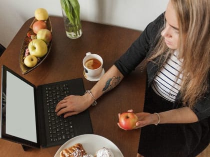 Советы от Роспотребнадзора: перекус – вредно или полезно?