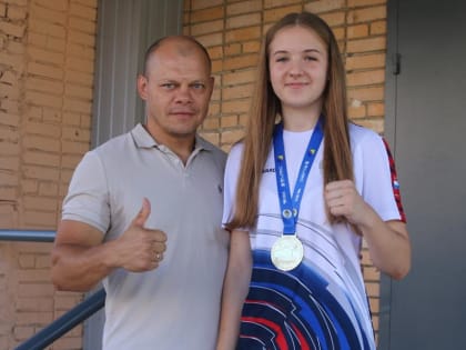 Золото для Варвары: триумф юной боксерши на первенстве Европы