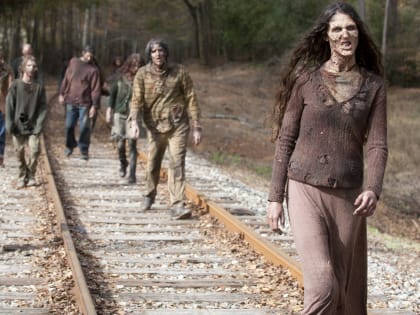 Евросоюз запретил россиянам ввозить автомобили, смартфоны и туалетную бумагу