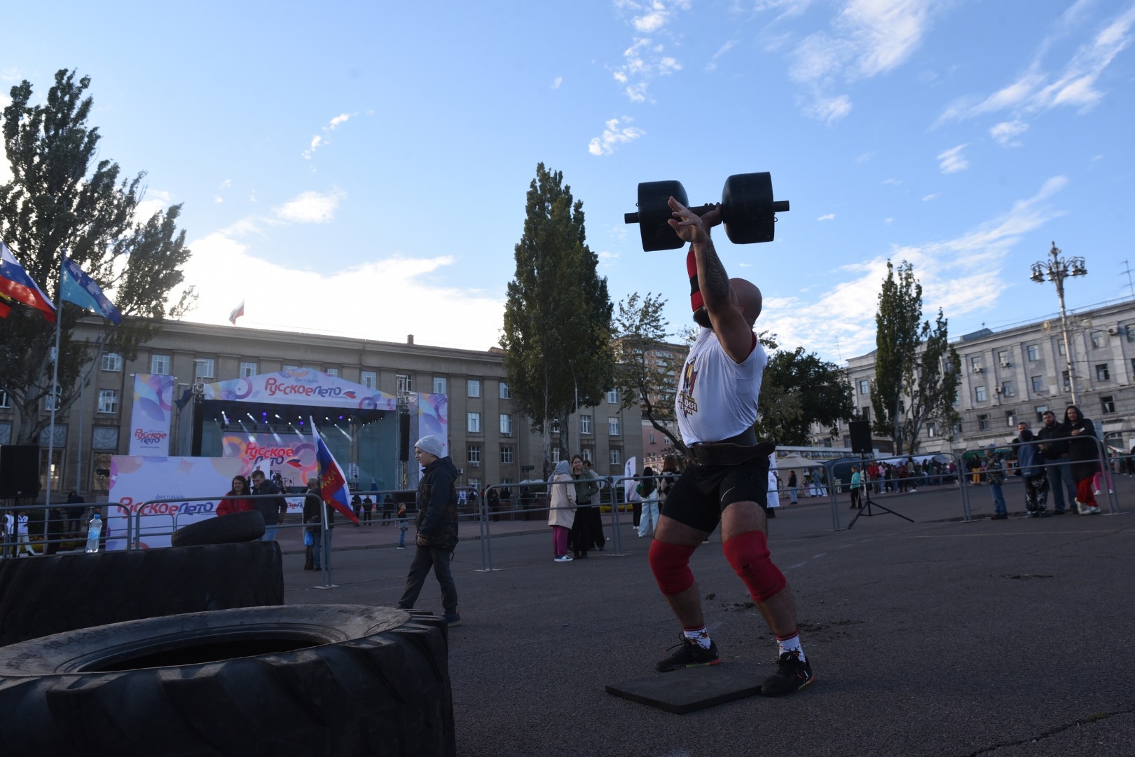 Погода силач на 10. Стронгмен из Белгорода. Чебоксарский силач. Силачи в Одноклассниках.