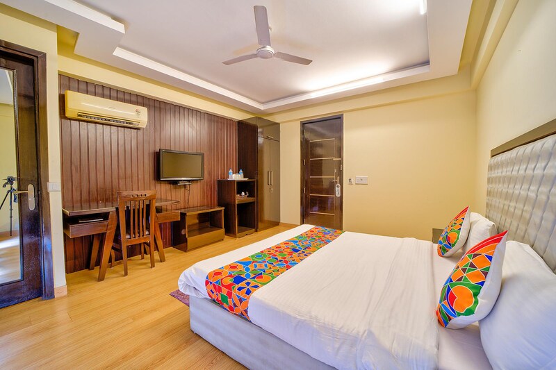 O9 stay  Rivlet - Hotel in DLF Phase 3 thumbnail 17