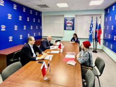 Эффективные встречи с избирателями: как депутаты решают проблемы граждан